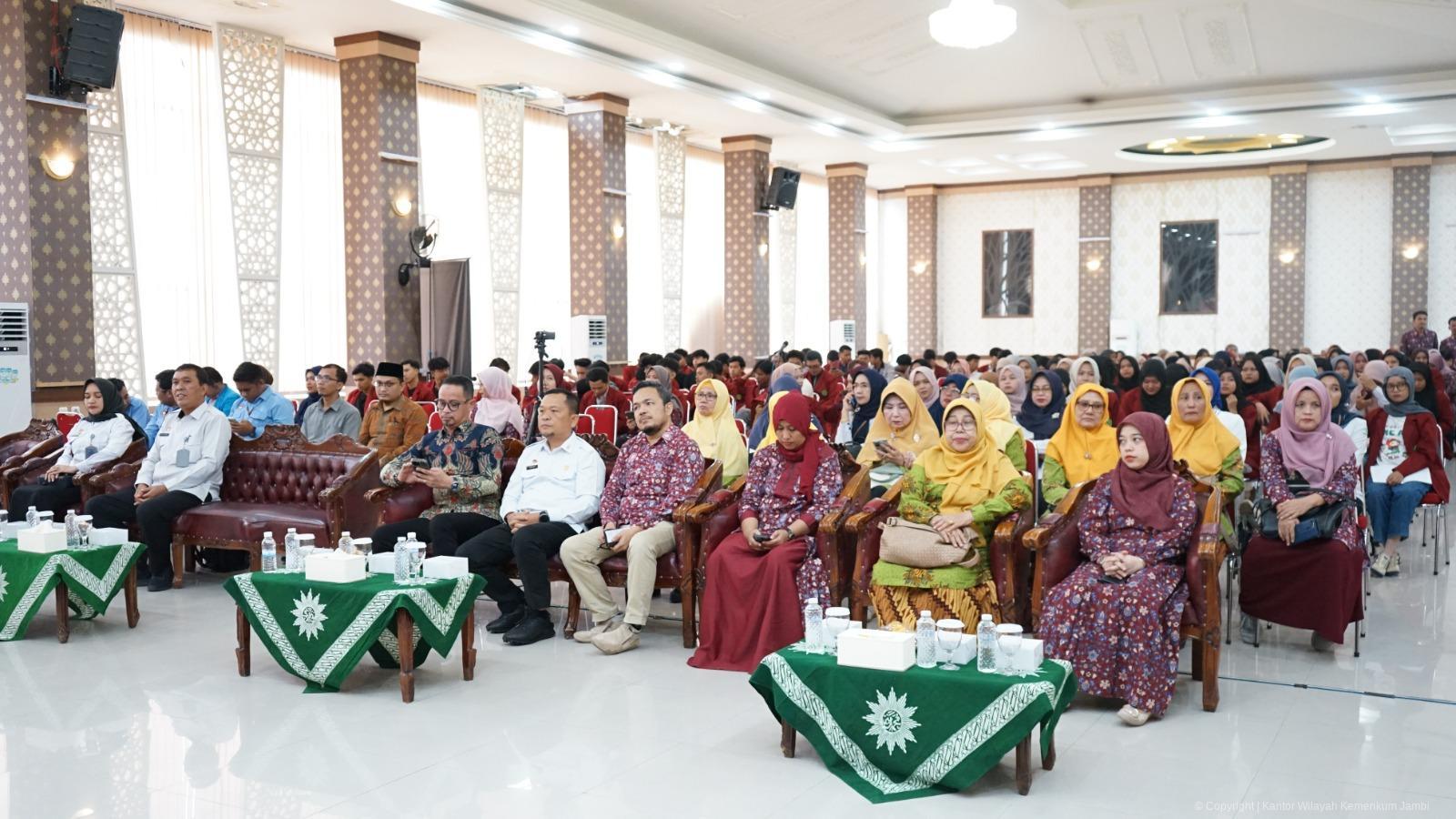kuliah_umum_UM_Jambi_11.jpeg